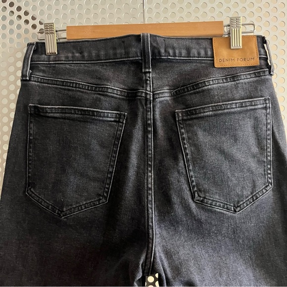 Aritzia Denim Forum The Arlo High Rise Straight Jean Size 28 W and 28L in Black - Picture 11 of 16